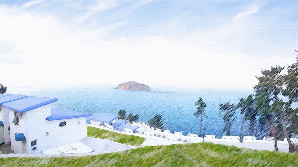 Blue & White Pension Namhae Exterior foto
